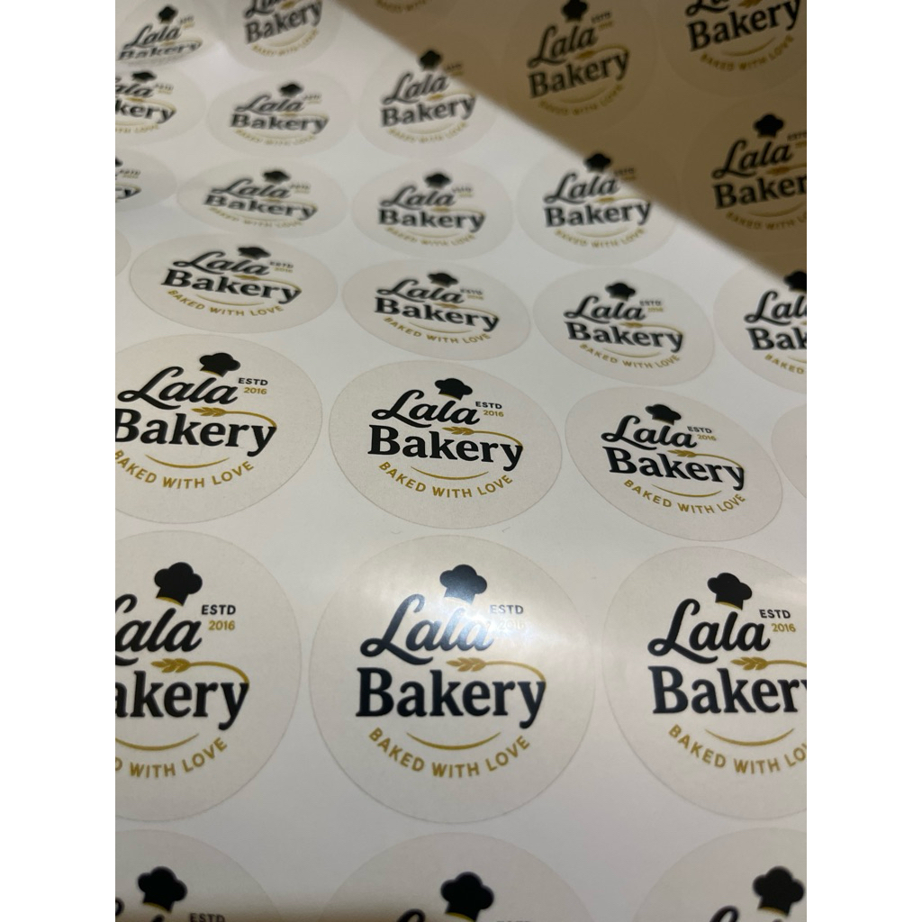 

Stiker Vinyl Transparan Custom Waterproof - Anti Luntur Anti Air!