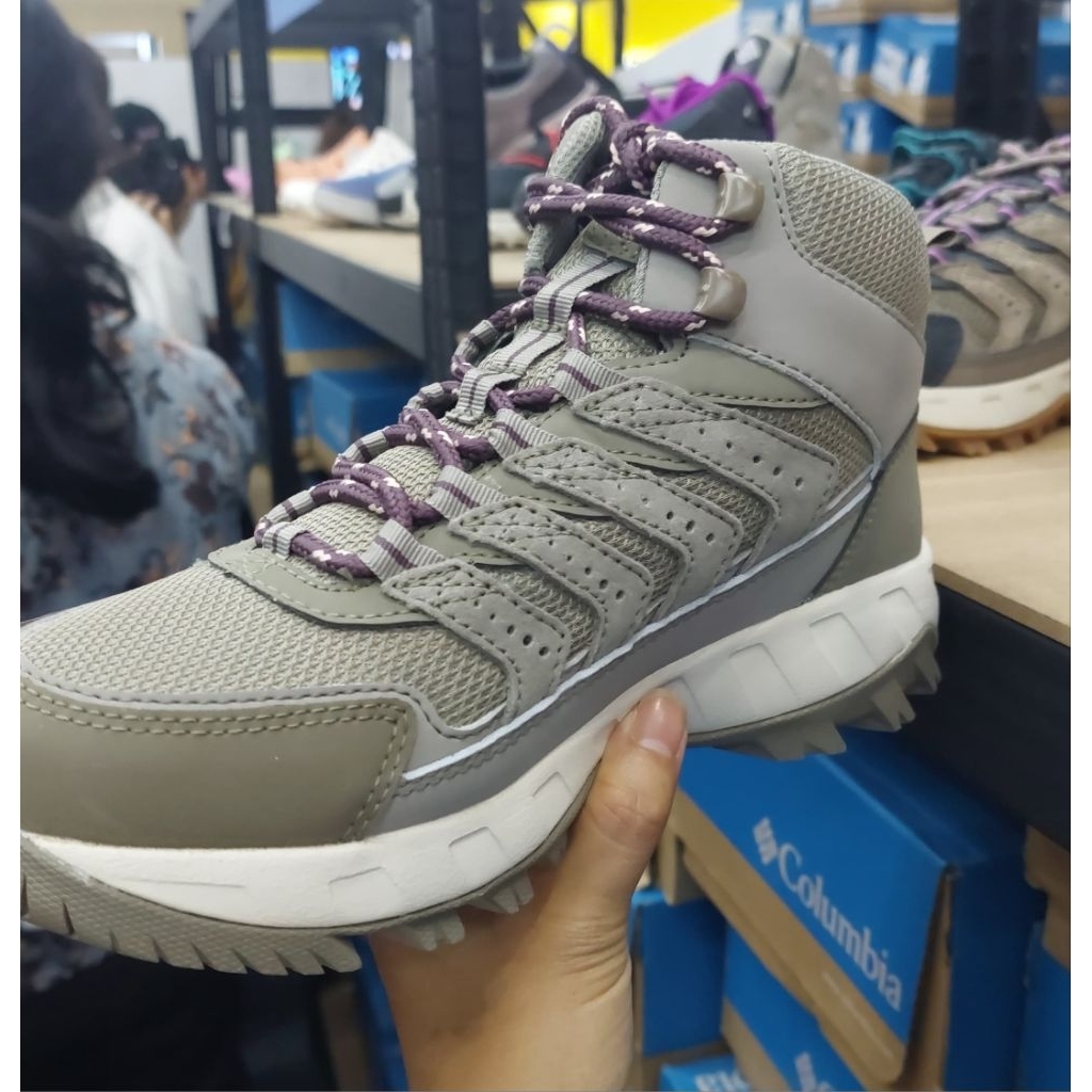 columbia waterproof shoes