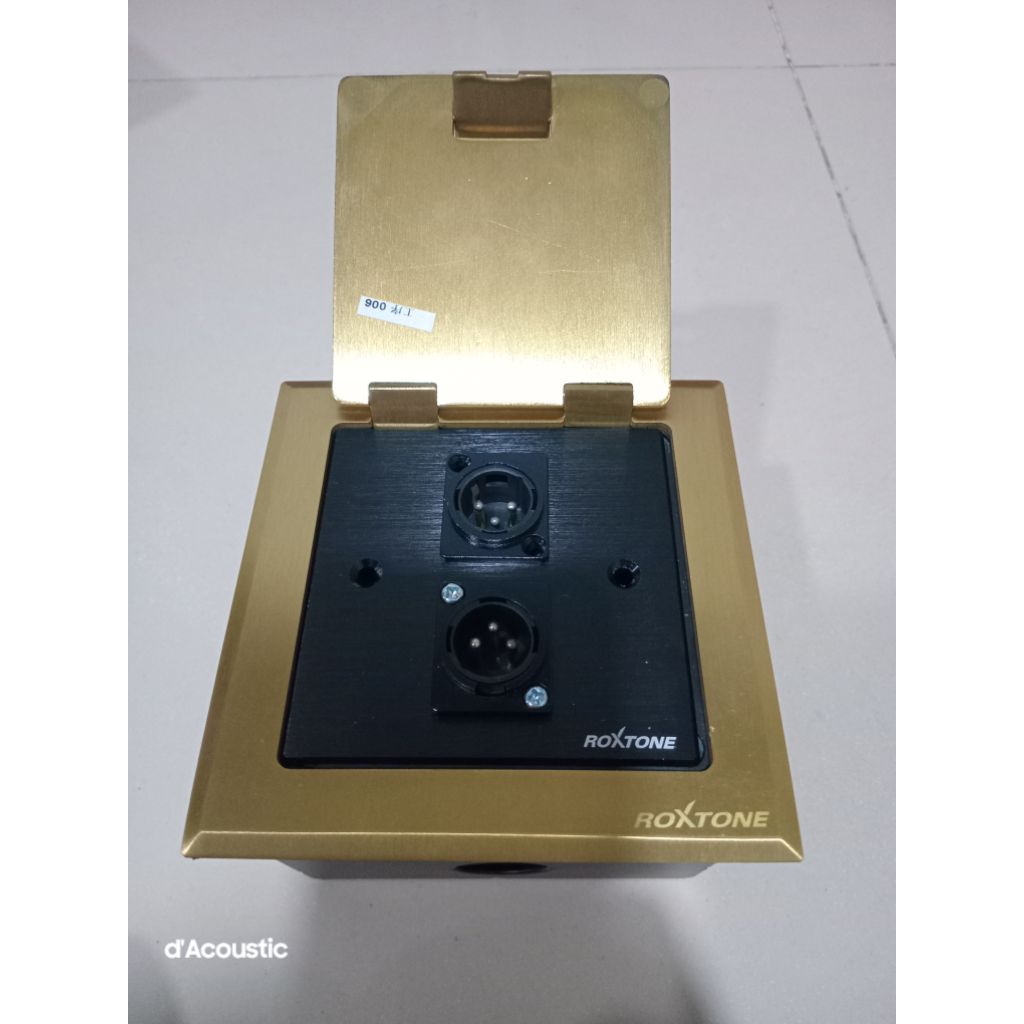 Panel tanam lantai XLR male Roxtone