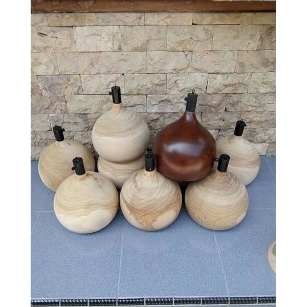 Lampu gantung kayu jati