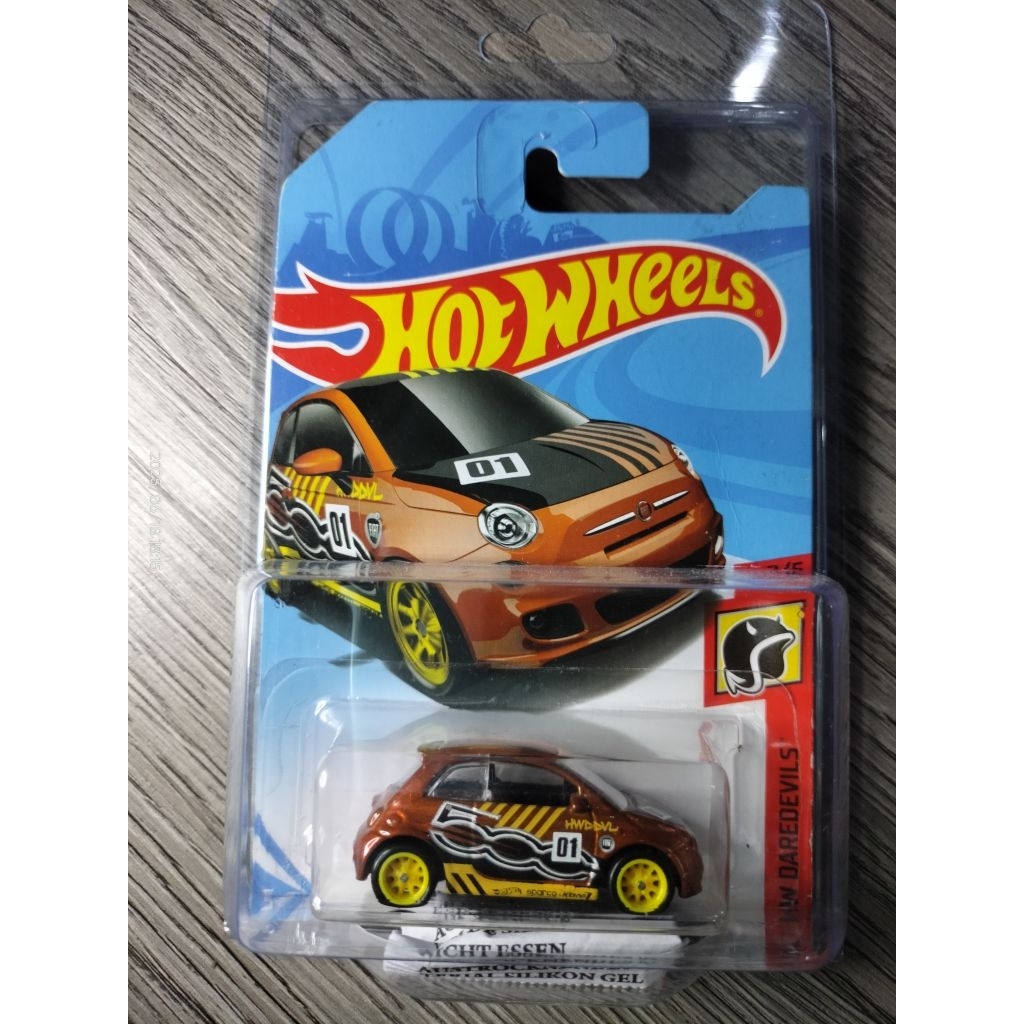 hot wheels FIAT 500 STH/THS Super treasure hunt(free protektor) collector item