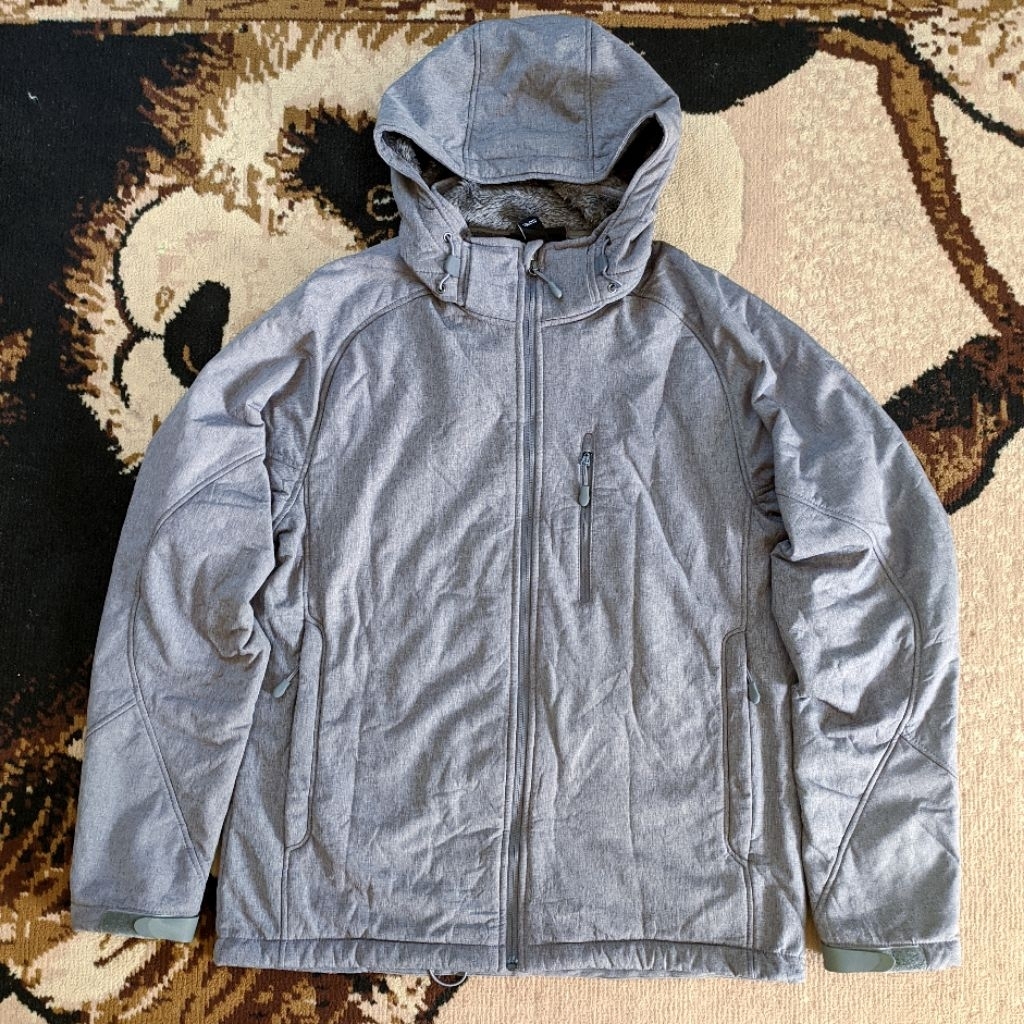 Jaket Softshell Kirkland Signature Abu Jacket