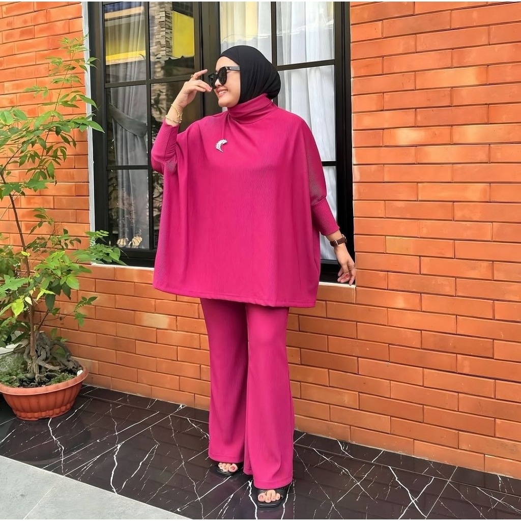BAJUMI CLOTHING | 'AUDY' SETELAN CELANA BATWING WANITA