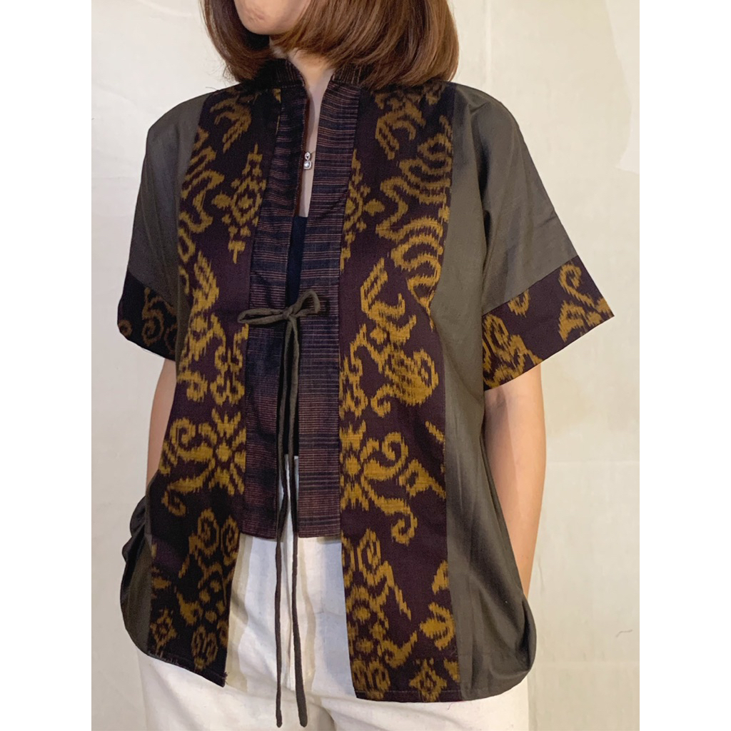 SAGARA Giyanti Outer Wanita (Kombinasi Linen & Tenun Endek Bali)