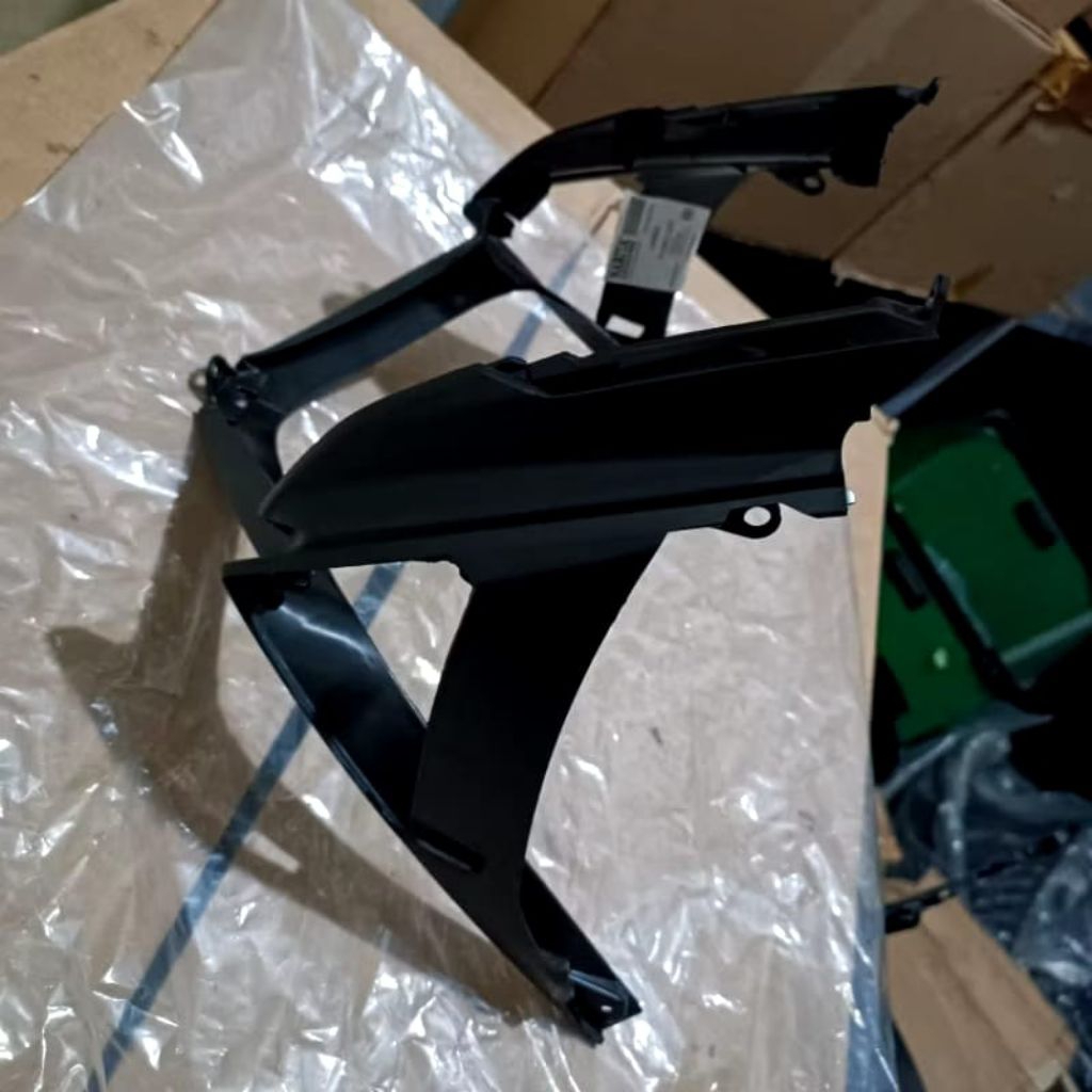 garnis dudukan lampu depan vario 110 fi 2014-2019