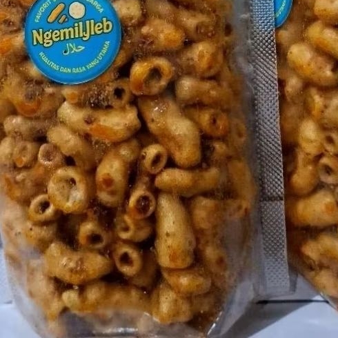 

500 gram makaroni premiuk kriuk pedas gurih