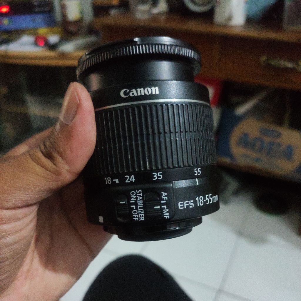 Lensa Canon 18-55mm