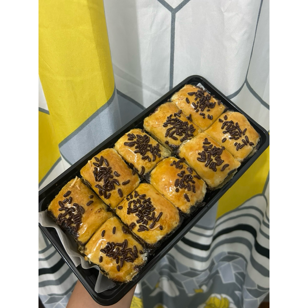 

Bolen Pisang Coklat Keju