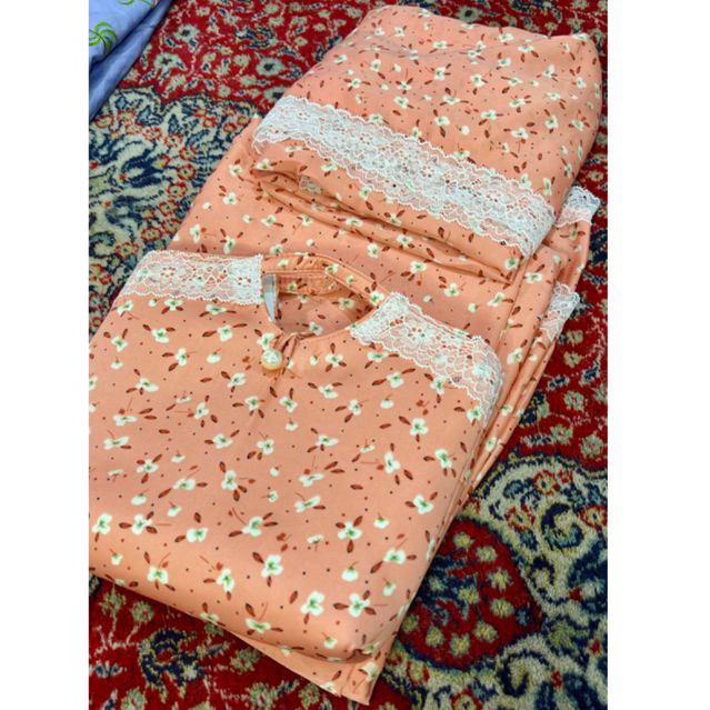 Mukena silk Renda Peach Bunga - Mukena Travel Pouch - Nabila Collection