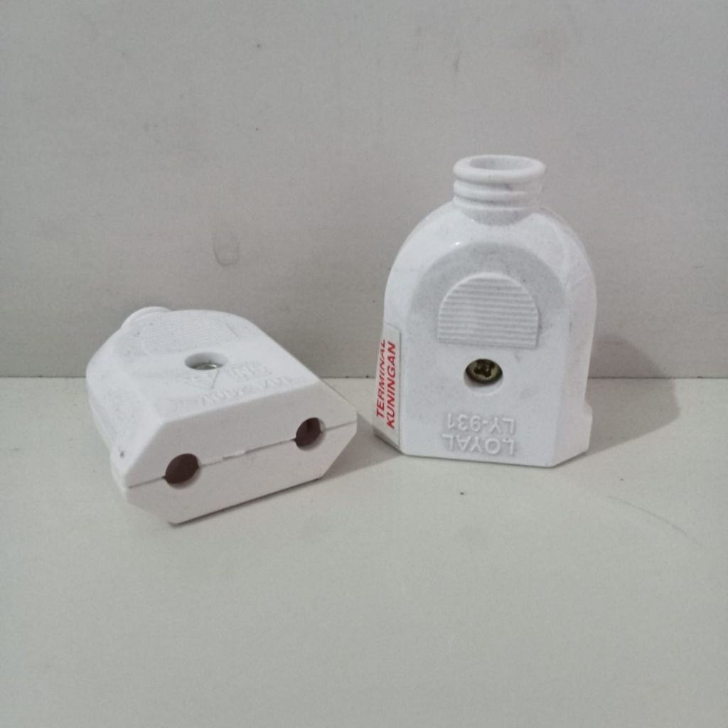 Steker Gepeng Kontra Putih Loyal