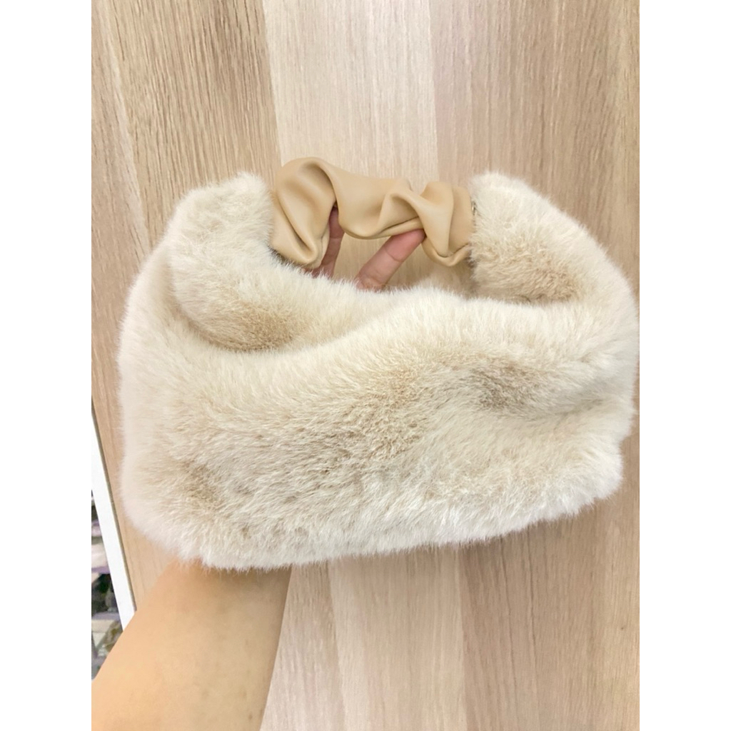 PRELOVED TAS BULU ADA TALI PANJANG