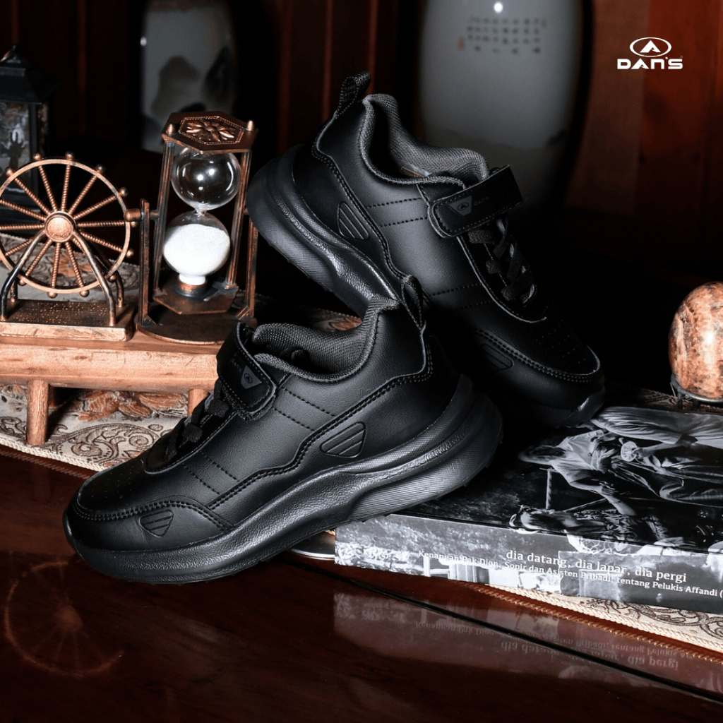 DANS - Sepatu Anak Perempuan - Narma (SD) | Sneakers Sekolah Warna Hitam | Sol Empuk dan Ringan