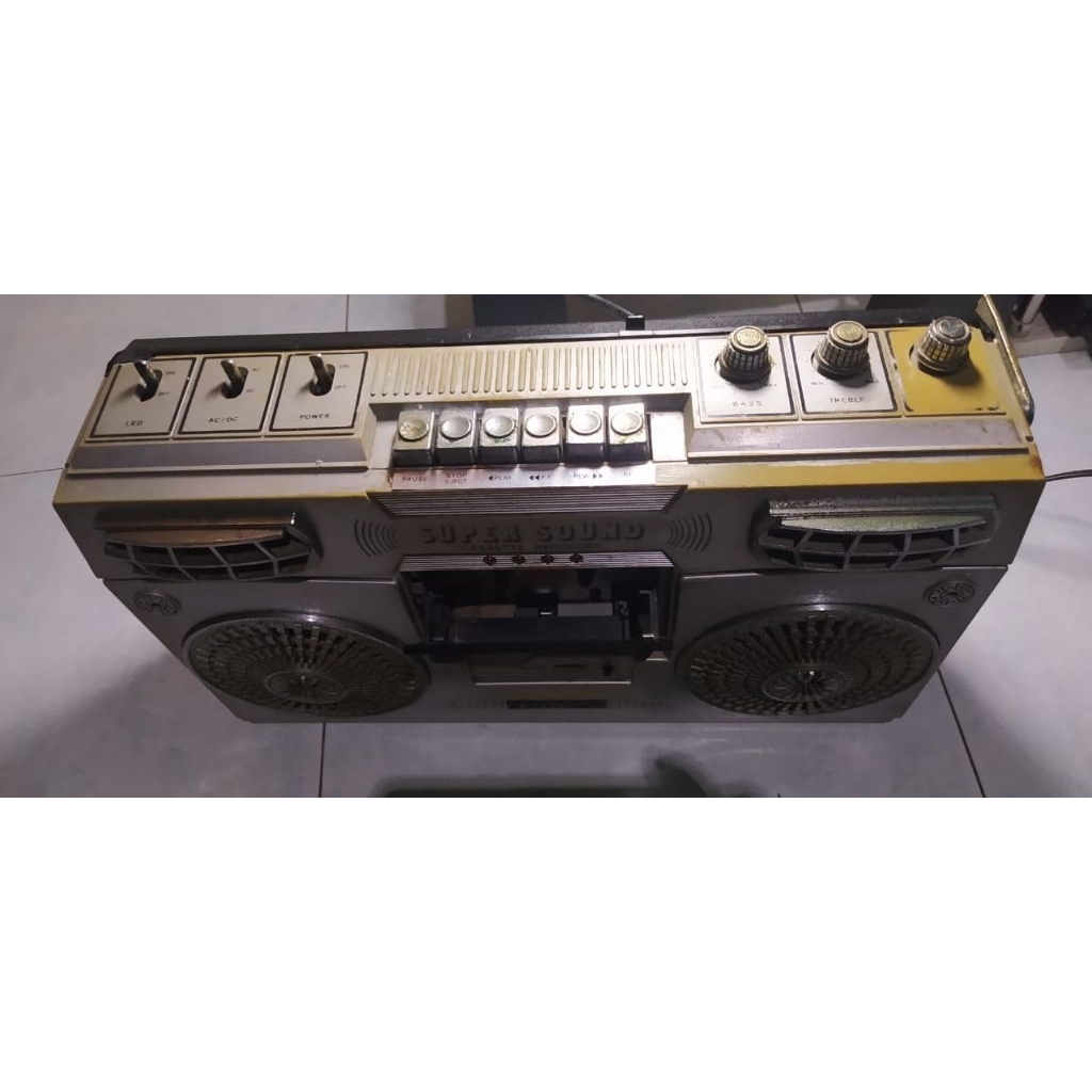Tape boombox Unico