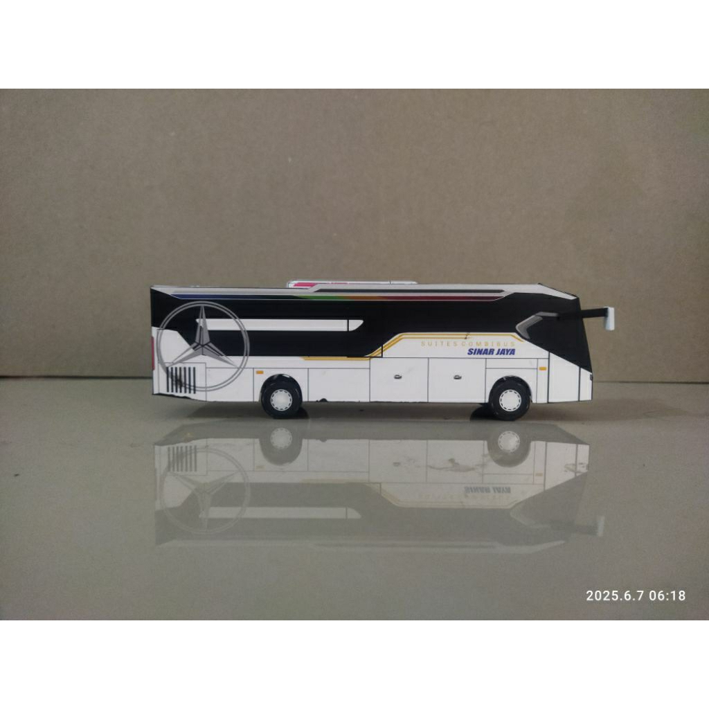 Miniatur Bus Sinar Jaya Suite Combibus