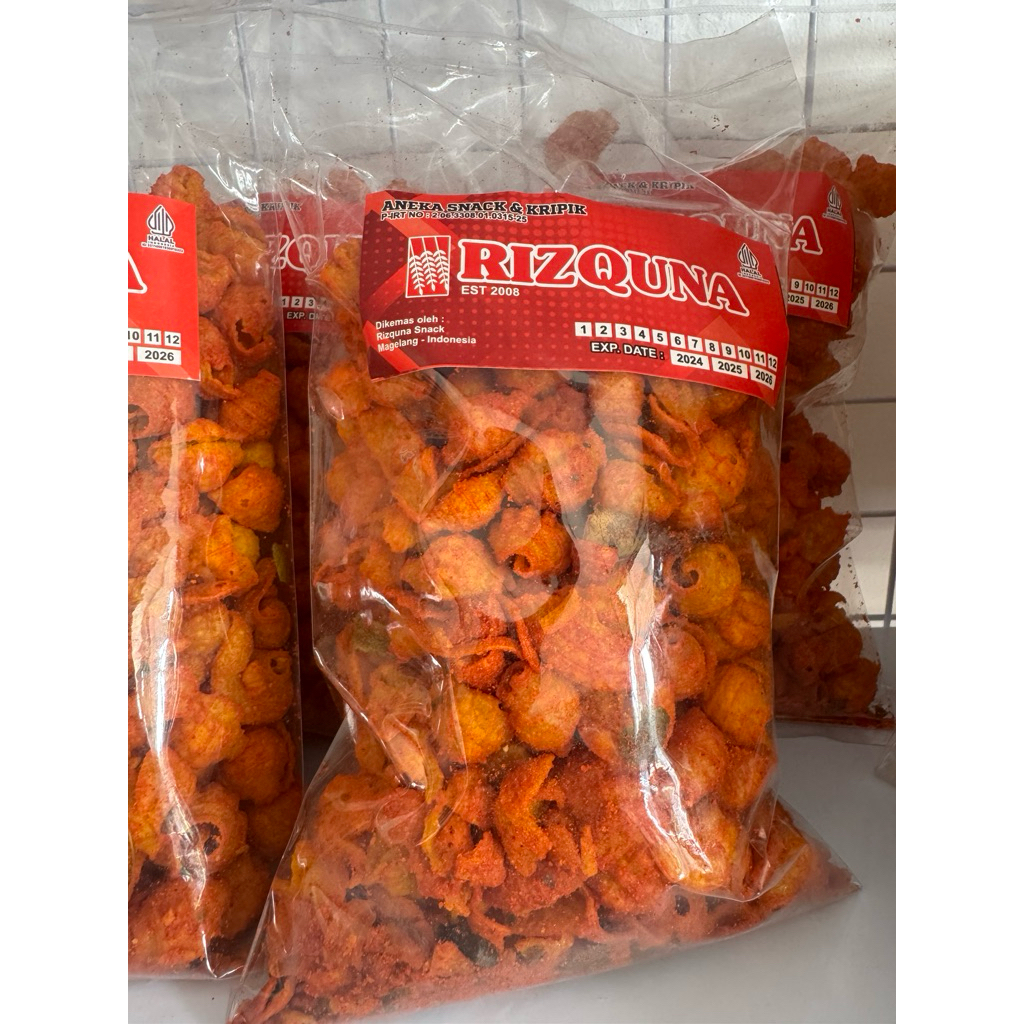 

keripik kerang pedas rizquna snack