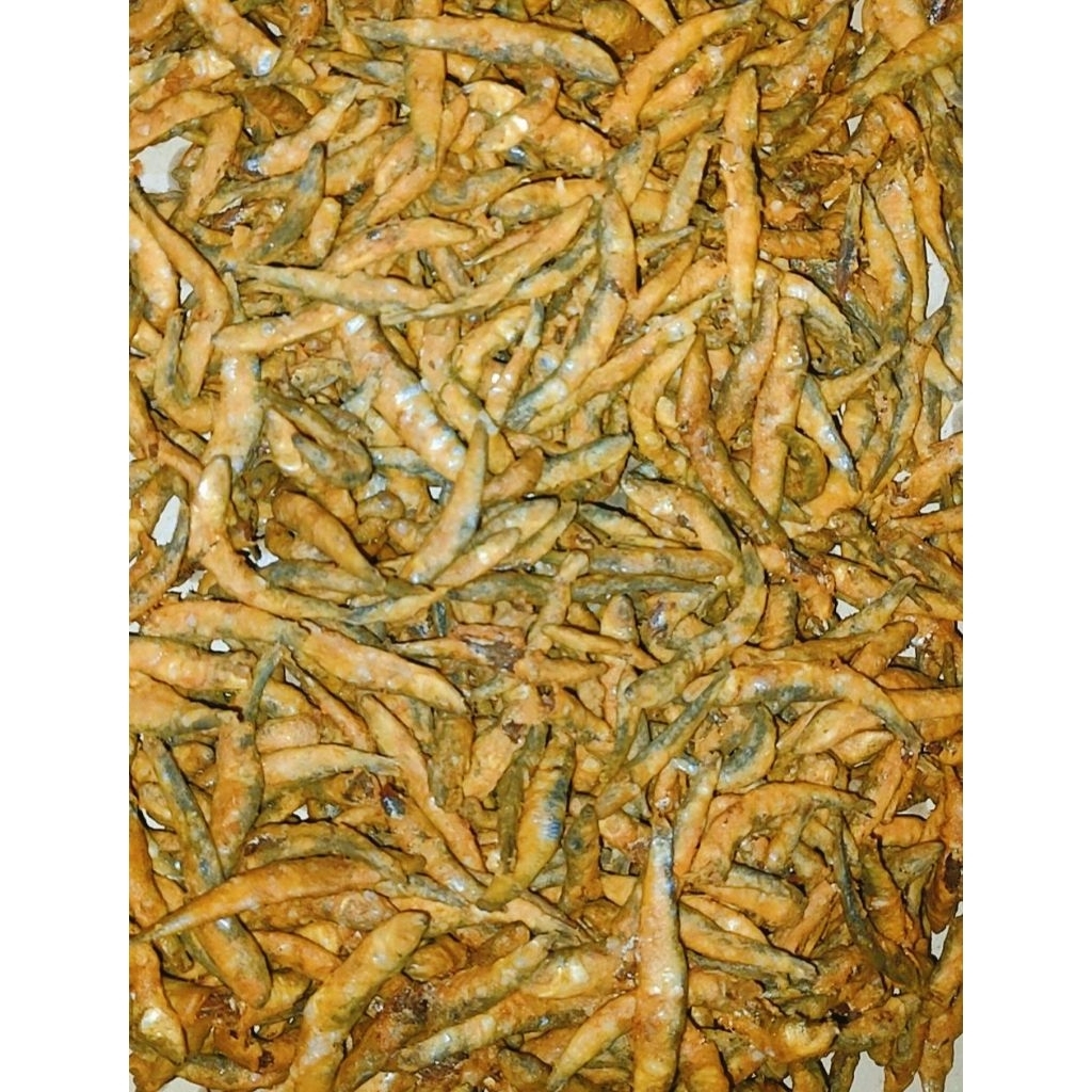 

Samenit Ikan Asin Crispy. asin, gurih, renyah, dengan irisan daun jeruk. (150 gram)