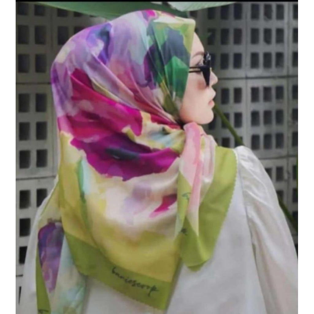 Hijab Segi Empat Baniescoop / Hijab Voal Motif Bunga terlaris