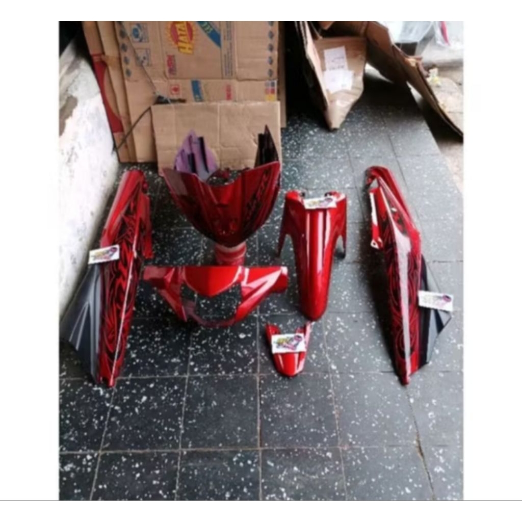 cover body fullset halus vega zr rr + striping warna merah maron