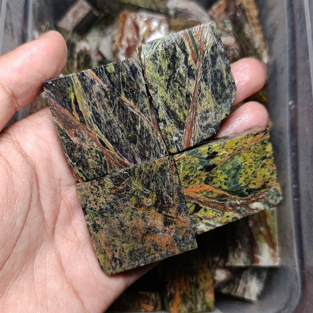 Batu Akik Badar Besi Hijau Urat Merah Nempel Magnet Natural / Bahan Badar Besi Urat Merah / Lempenga