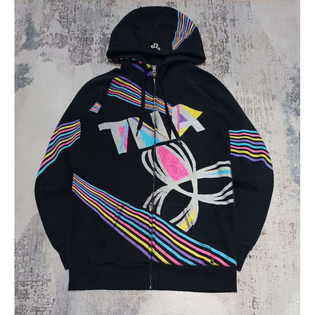 zip hoodie Aritzia TNA grafis full emboss original