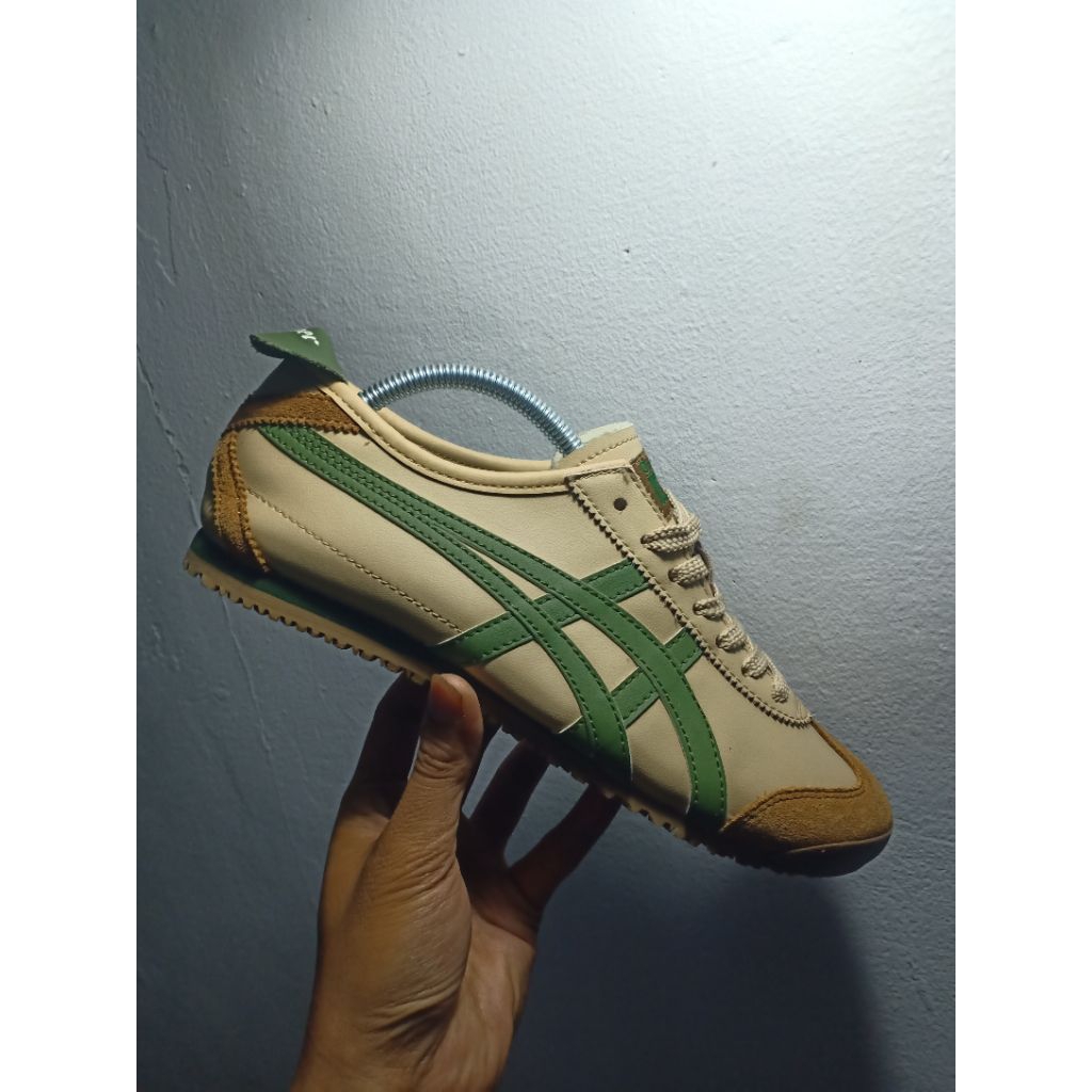 Onitsuka tiger green beige