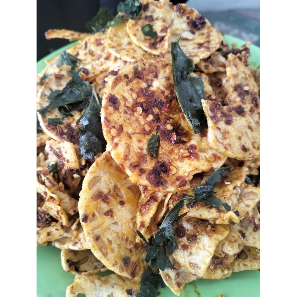 

Kripik Tempe pedas & orginal kemasan 250grm free Packing bubelwrap & dus