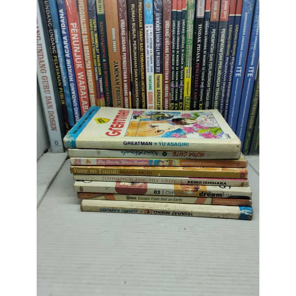 KOMIK CAMPUR ELEX MEDIA KOMPUTINDO: ISYARAT MIEKO 7, GREATMAN, ULTRA CUTE 9 (CABUTAN)