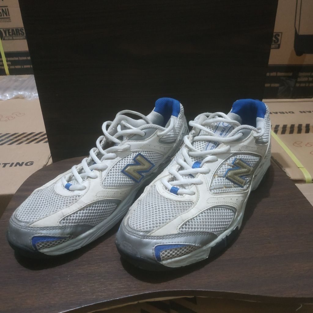 Sepatu bekas pakai pribadi size 43