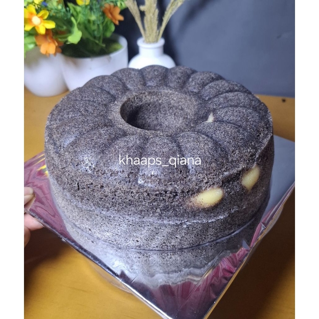 

Bolu ketan hitam lumer / Ori / 13cm, 20cm