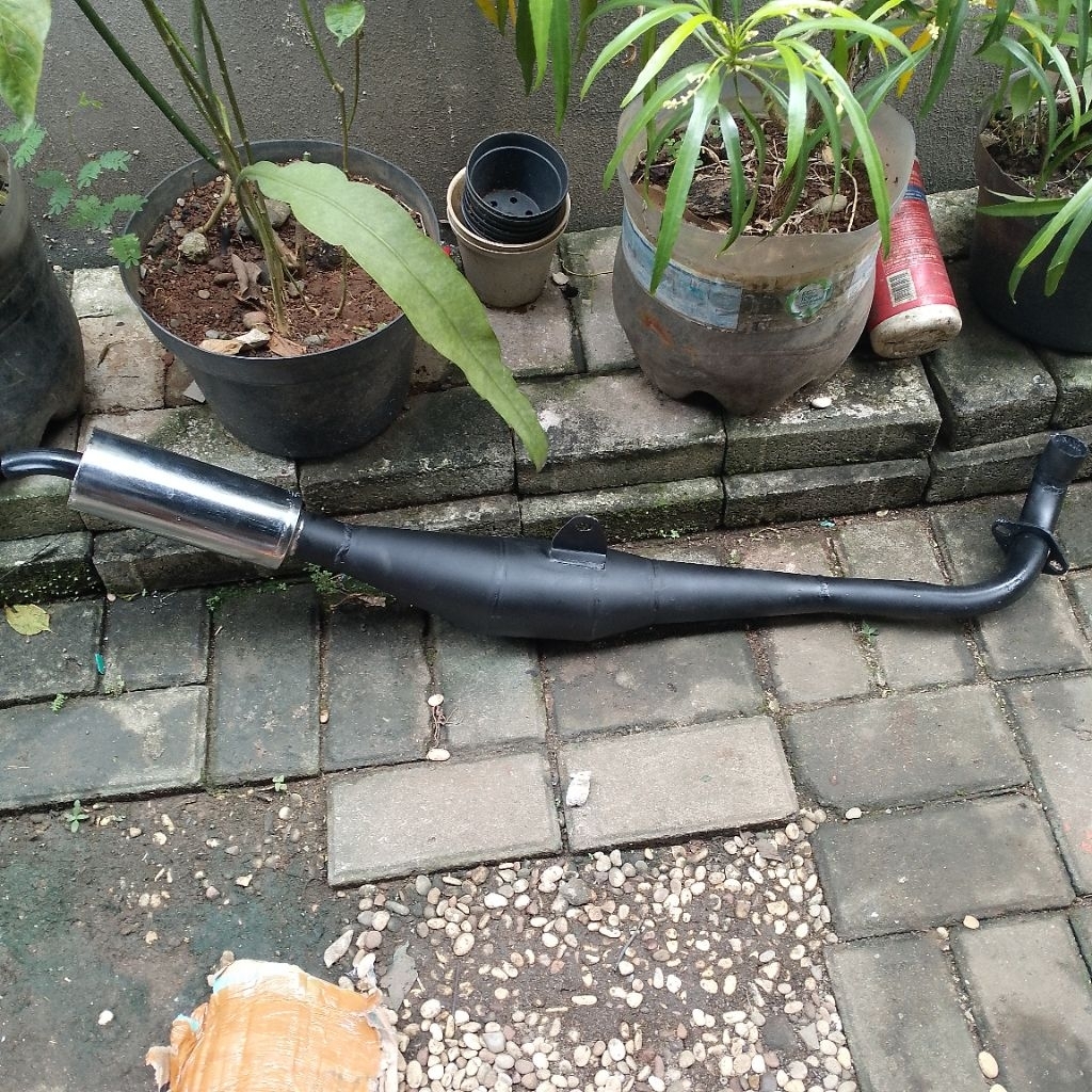 Knalpot Motor Suzuki Tornado Gs110
