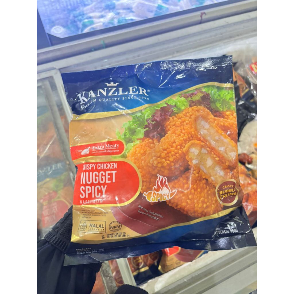 

Kanzler chicken nugget spicy crumble 450gr (tahan suhu ruangan 3 hari)