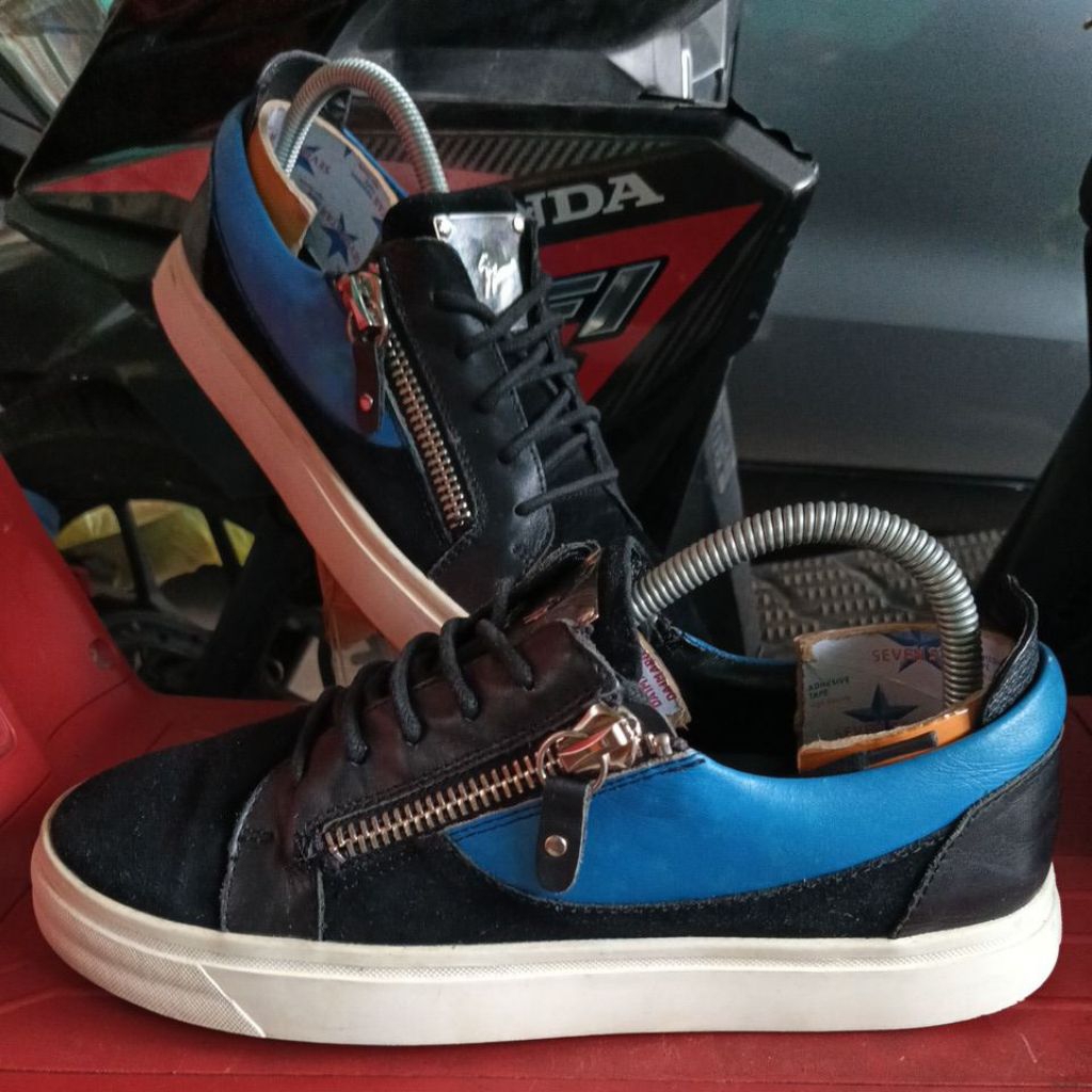 sepatu Zanotti size 41
