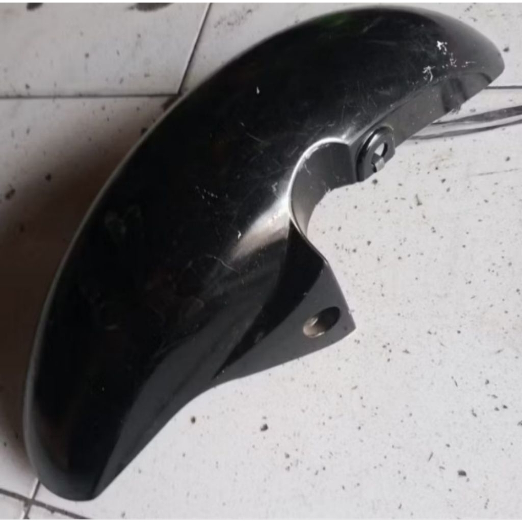 cover kaper spakboard spakbor spakbord slebor ceretan depan ori original gsx 150 r s bekas