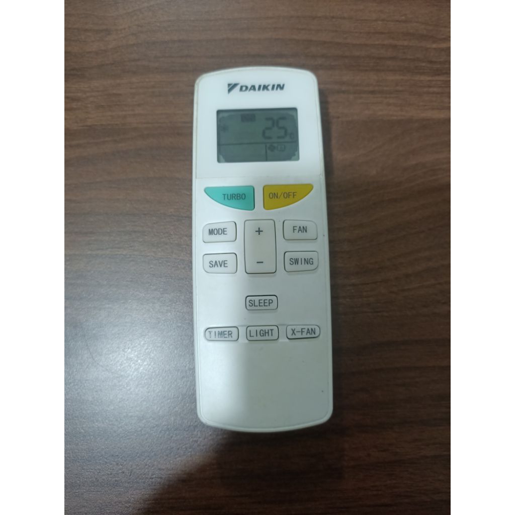 Remote Remot AC Daikin Thailand 1/2 3/4 1 1.5 PK FTNE15MV14 Cabutan Bekas Original