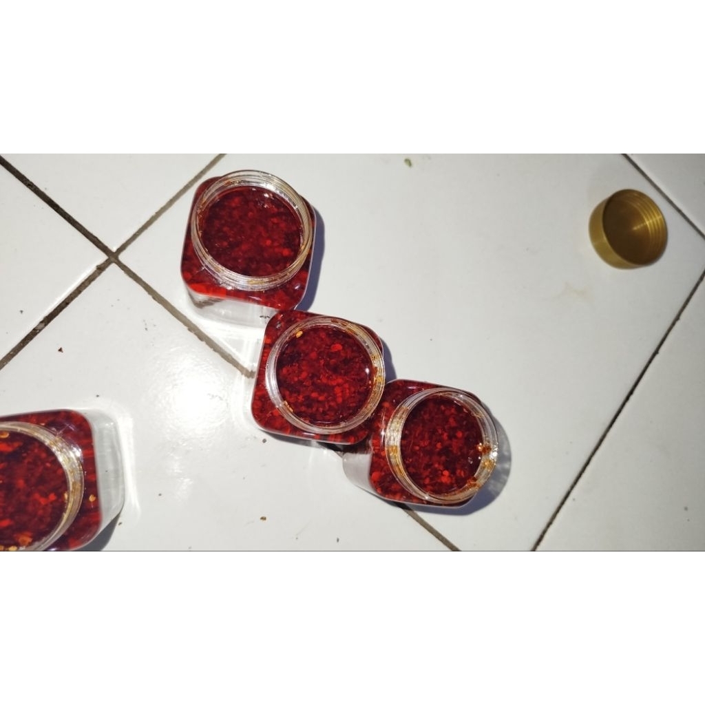 

paket chili oil