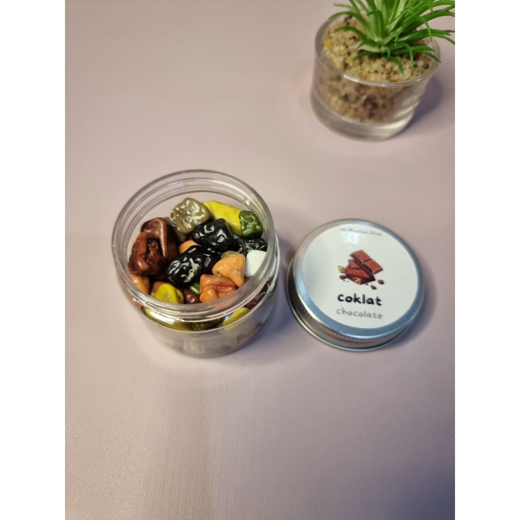 

Coklat Kerikil Fanatik | Coklat Kerikil Turki Fanatik Oleh Oleh Haji dan Umroh Kemasan Jar 50ml