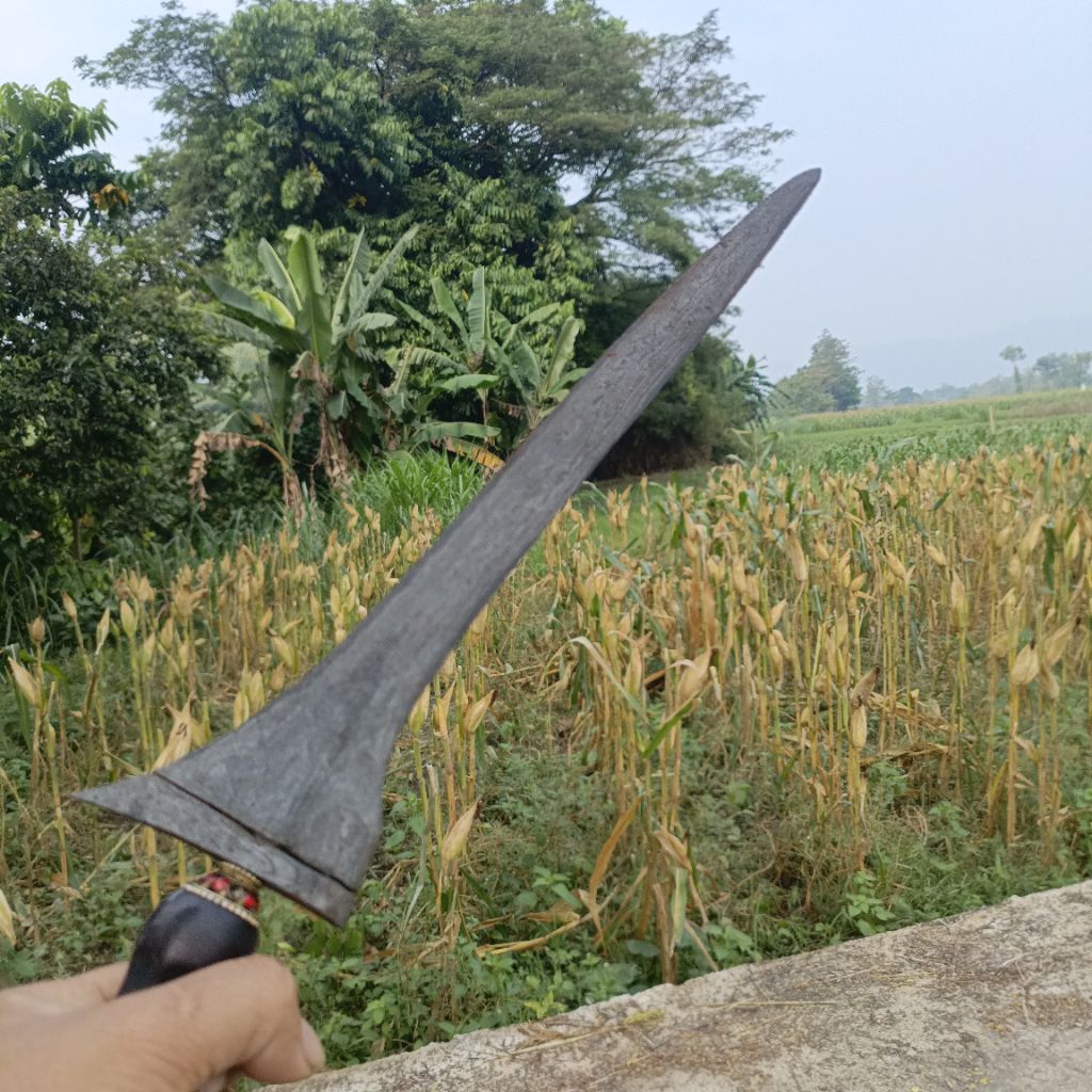 keris pulangeni lurus