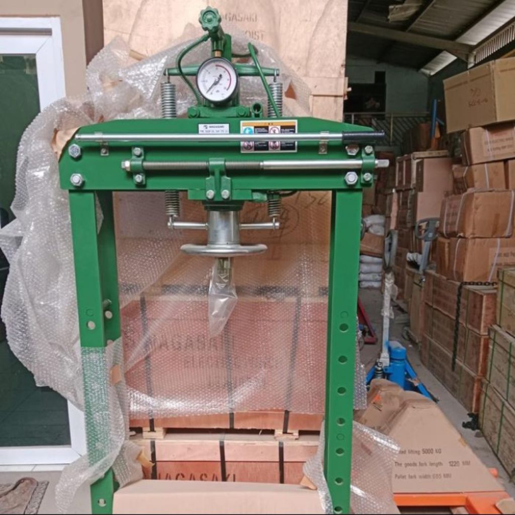 mesin press hydraulic 5 ton NAGASAKI oil press hydraulic