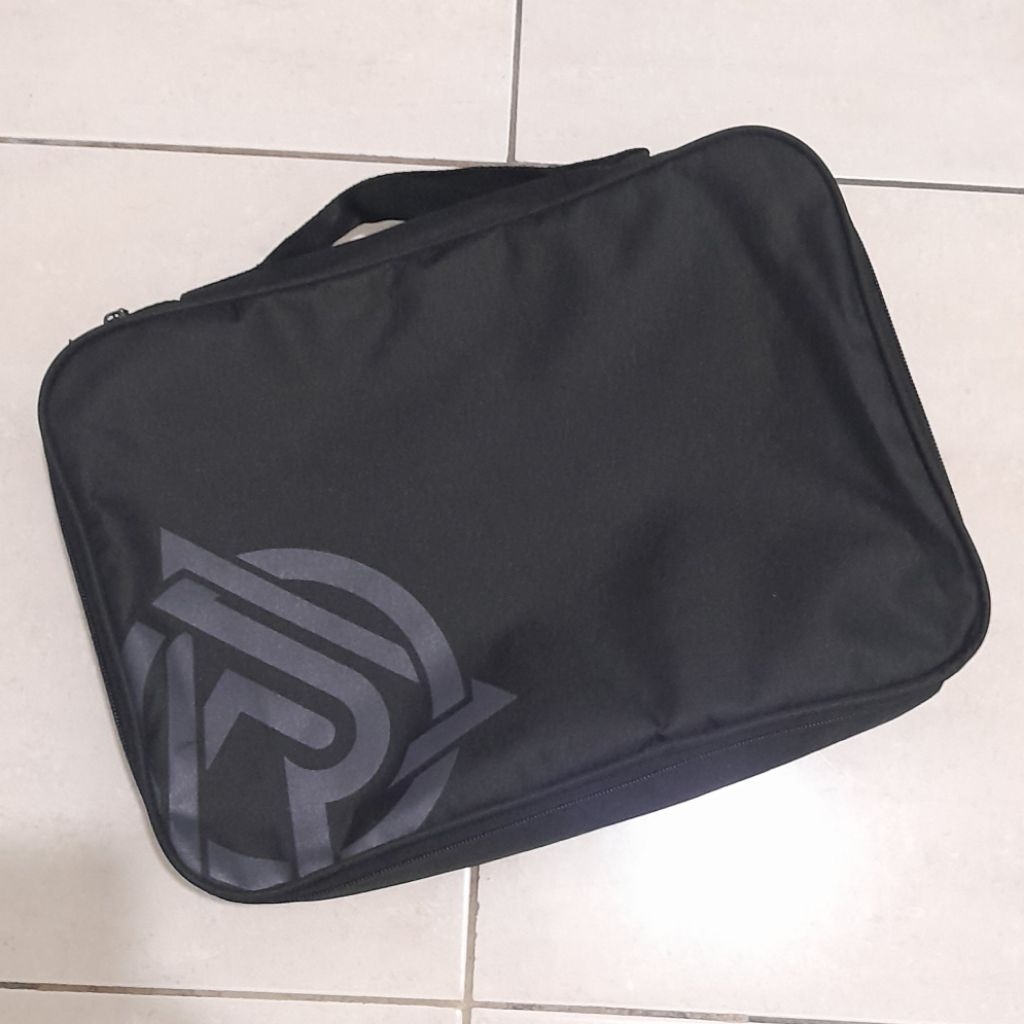Tas hoodie / zipper + sticker & ganci SR project. Original. Baru. Murah