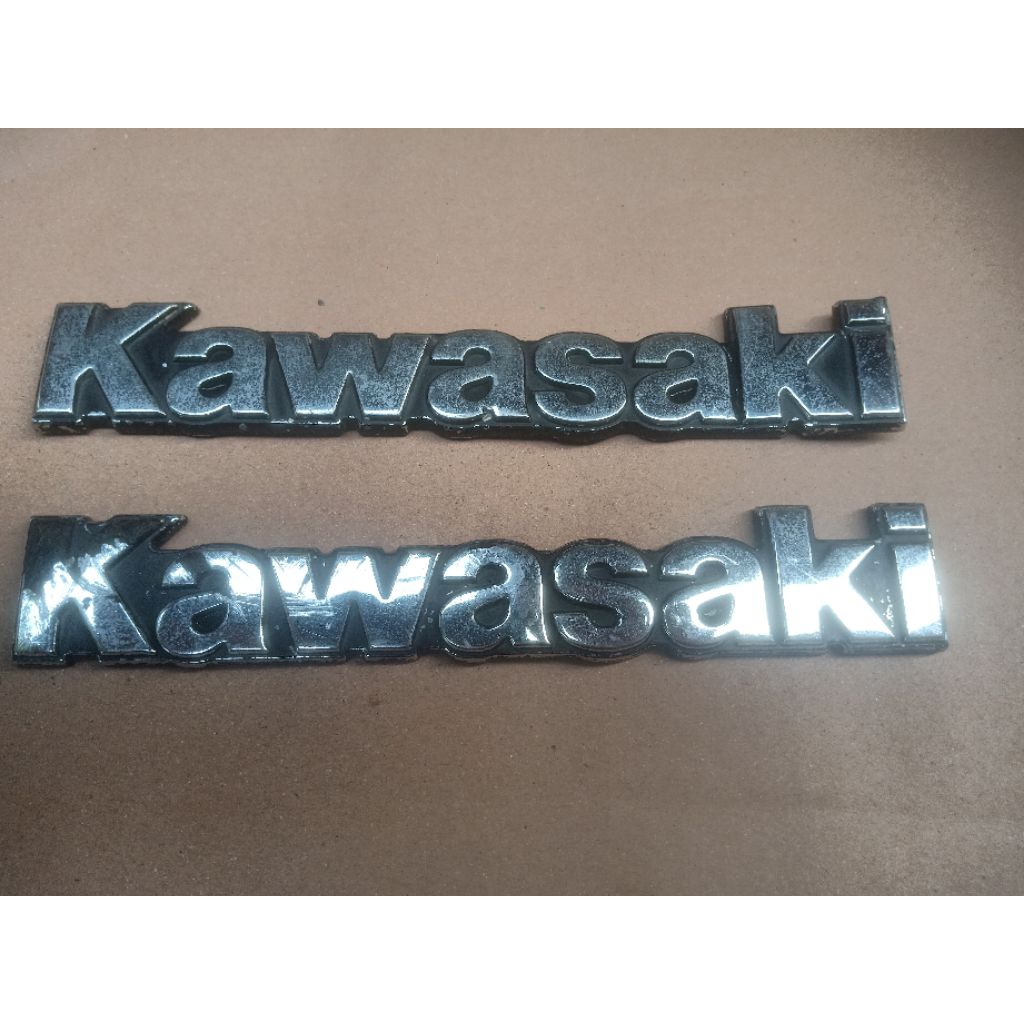 EMBLEM LOGO SIMBOL COVER KEMPOL BODY BELAKANG KAWASAKI ZX130 ZX 130