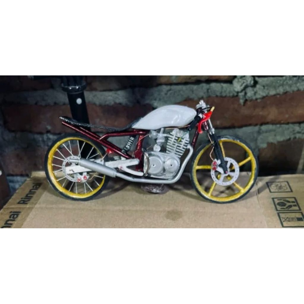 diecast miniatur motor drag surex design honda Tiger scala1:16