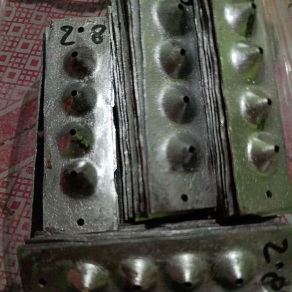 Pisau Serut Bambu Tarikan – Alat Pembulat Bambu untuk Tusuk Sate, Corndog, Ruji Layangan