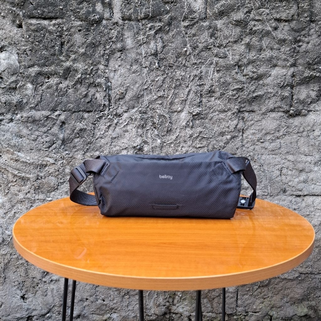 Bellroy Lite Sling Black Shadow