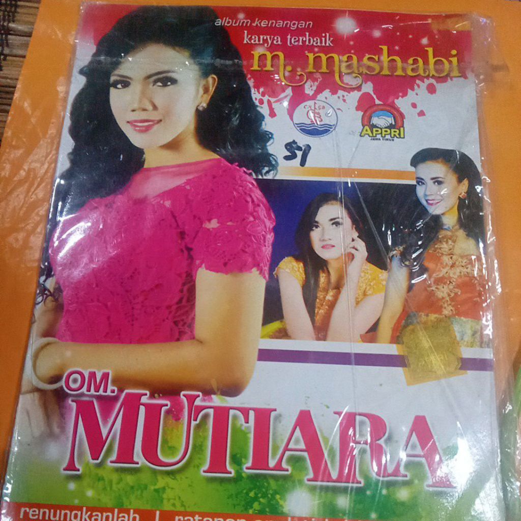 VCD OM. MUTIARA X051