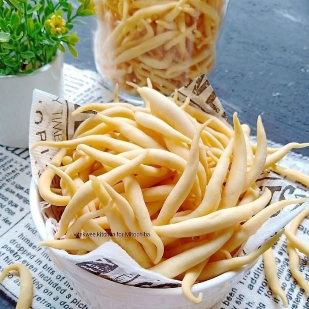 

Telor Gabus Enak Renyah Varian Rasa Snack Cemilan 250 Gram