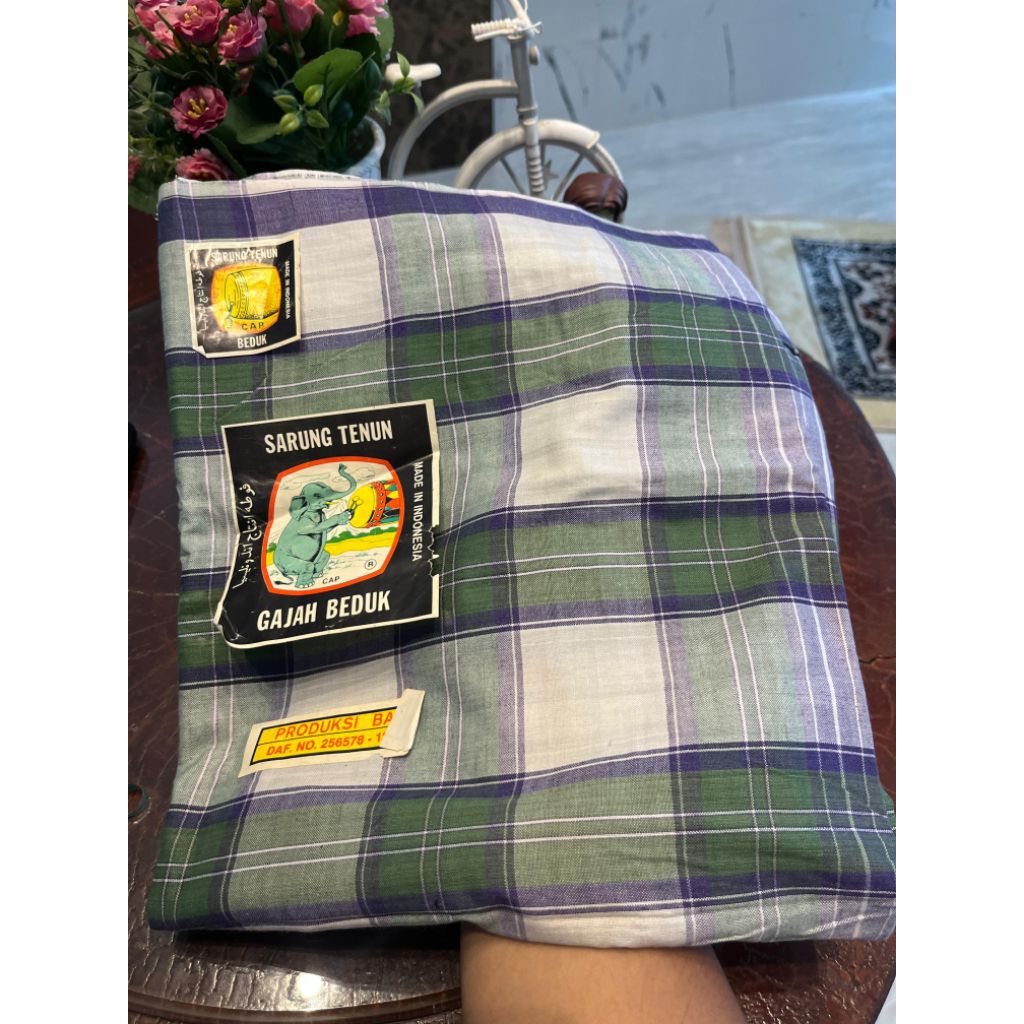 Sarung Tenun Gajah Beduk made in indonesia