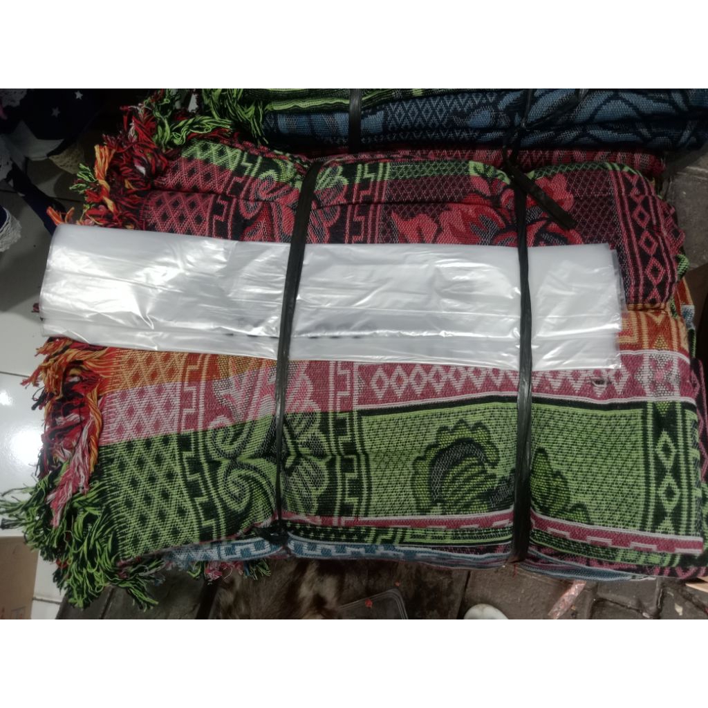 Lukchup_20 Hambal Rajut 180*220 Pelangi