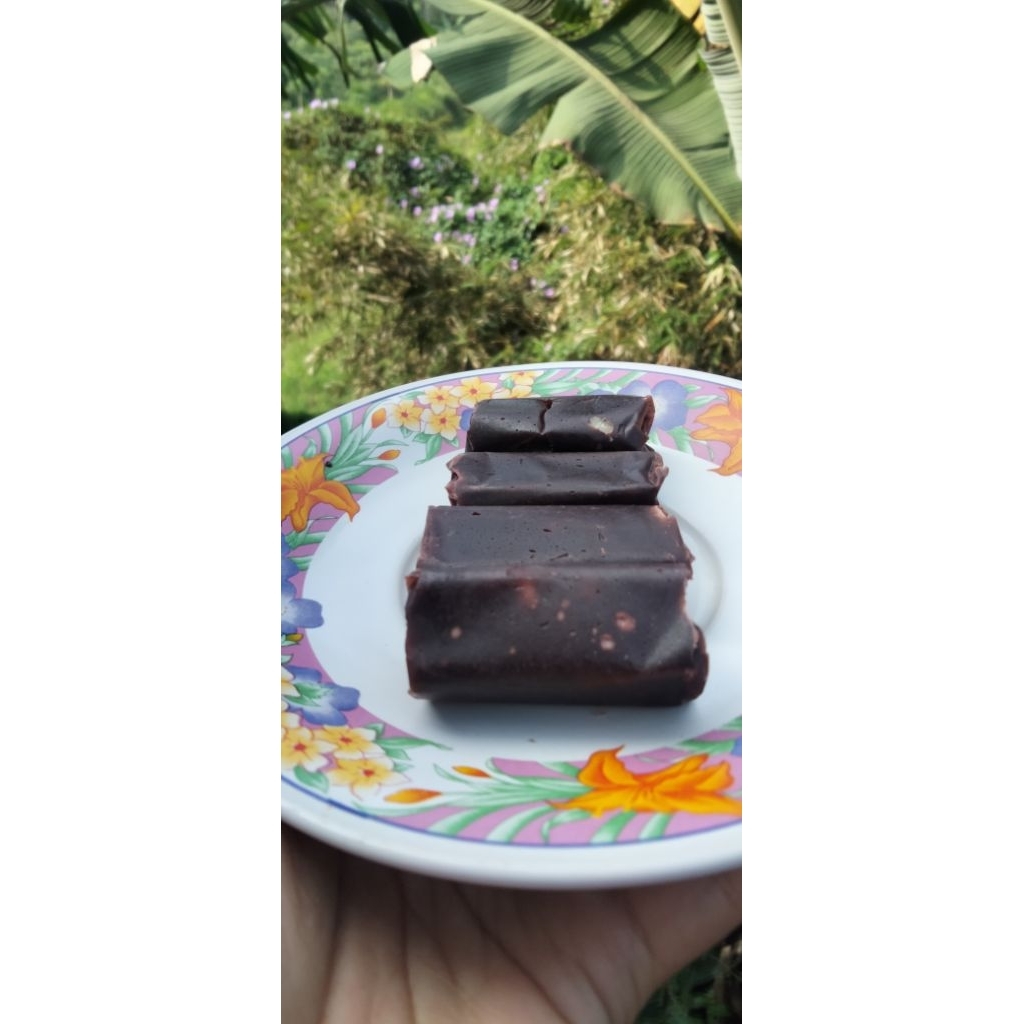 

Dodol Garut Rasa Kacang Coklat Dodol Coklat Kacang All Merk 500 gram Oleh Oleh Garut Camilan