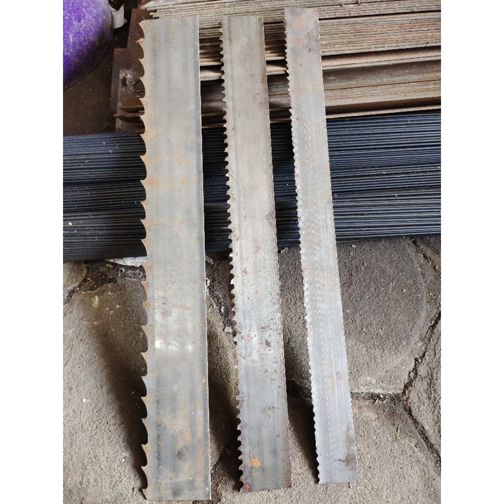 Gergaji Selendang Besi Merk Eberle Germany Bekas Bahan Pisau