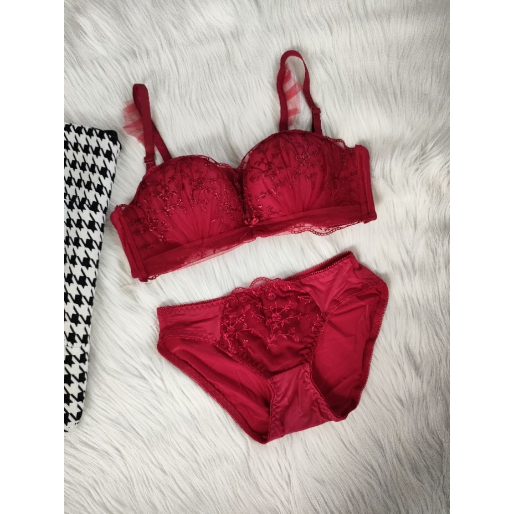 bra/bh seksi one set push up tanpa kawat
